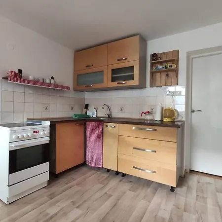 Holiday home V Banskej Bystrici - Dom S Terasou, Free Private Parking *