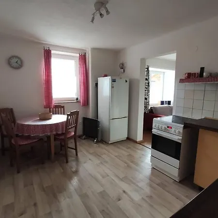 V Banskej Bystrici - Dom S Terasou, Free Private Parking * Banská Bystrica