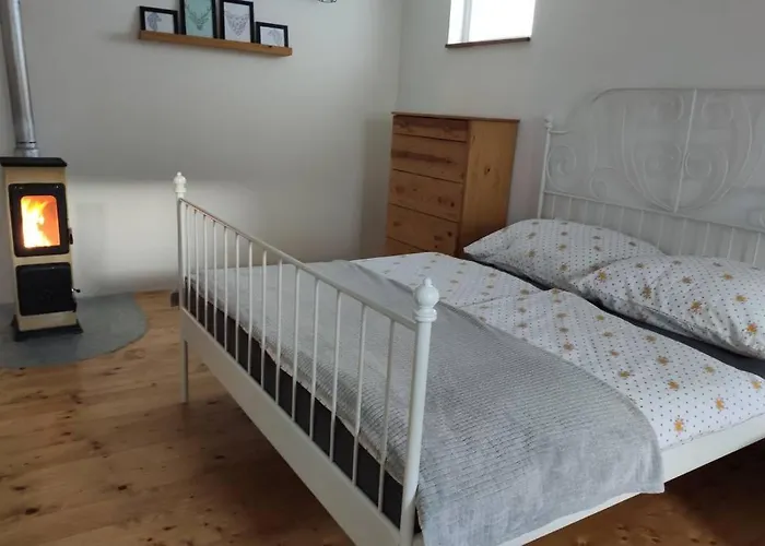 V Banskej Bystrici - Dom S Terasou, Free Private Parking Prázdninový dům Banská Bystrica