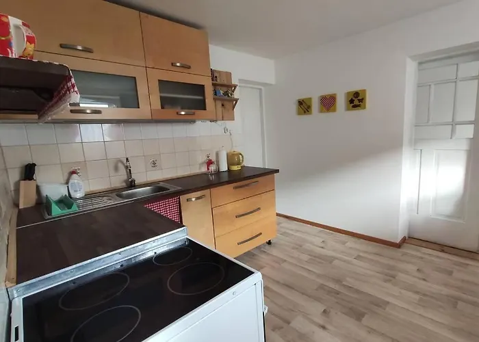 V Banskej Bystrici - Dom S Terasou, Free Private Parking Prázdninový dům *